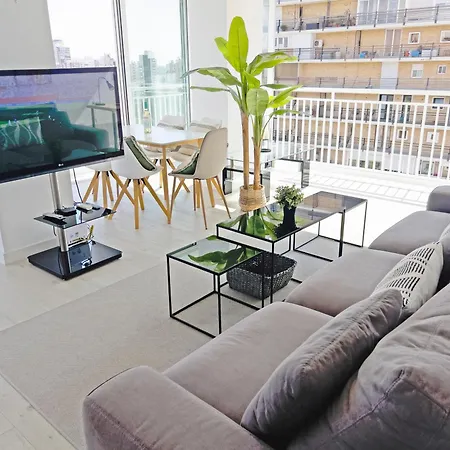 Loft Deluxe, Luminoso, Parking Y Piscina - A 100 M Del Mar Ac